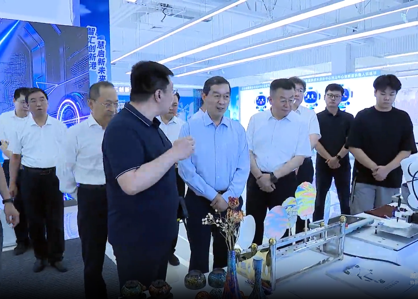 张超超调研检查科技创新工作